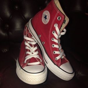 Red converse